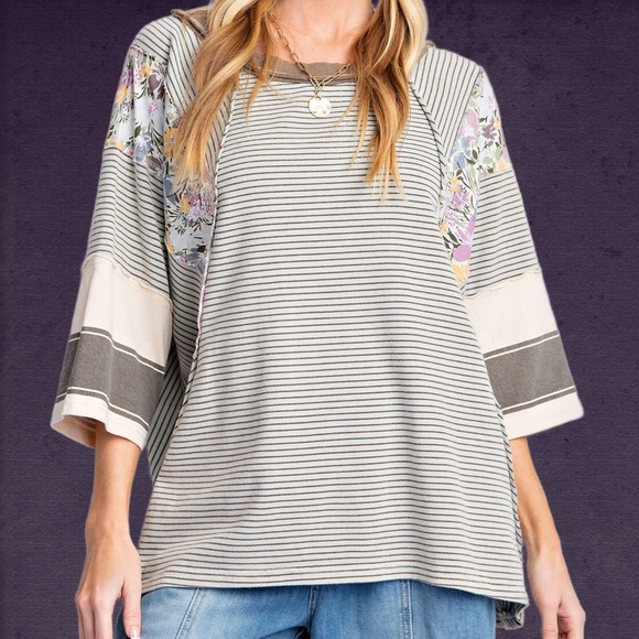 EASEL “Great Vibes” Mixed Print Relaxed & Stretchy Fit Top Defined Seams Details - Picture 11 of 15